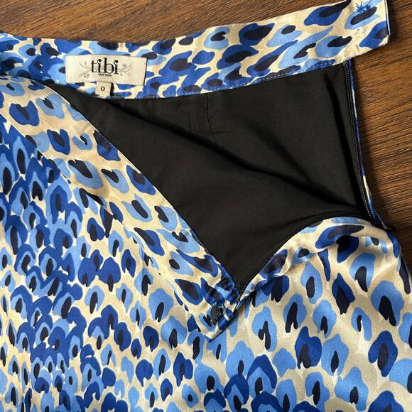 Tibi Abstract Blue 100% Silk Luxe Modern Sz 0 Pencil Ruffle Detail Women's Skirt - Picture 7 of 8